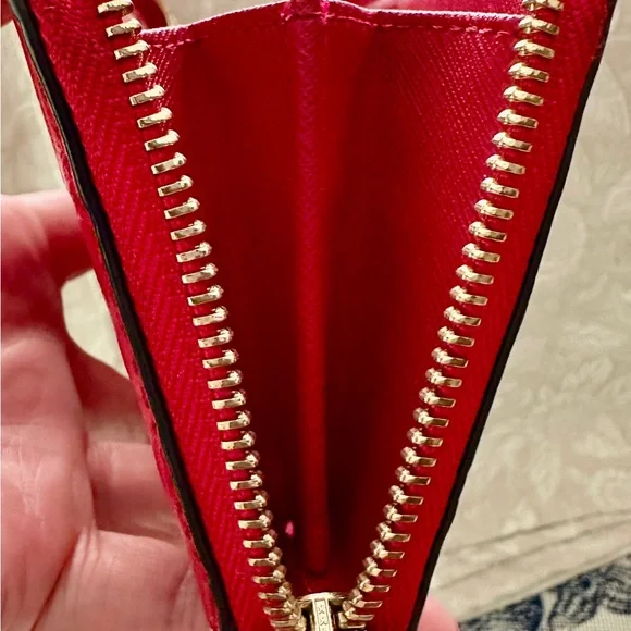 Michael Kors Red Croc-Pattern Zippy Wallet - Picture 9 of 11